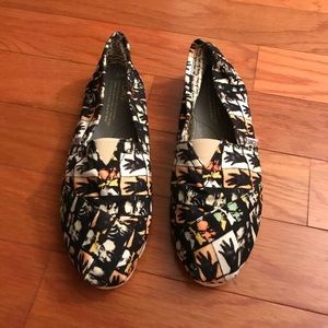 Toms Canvas Flats